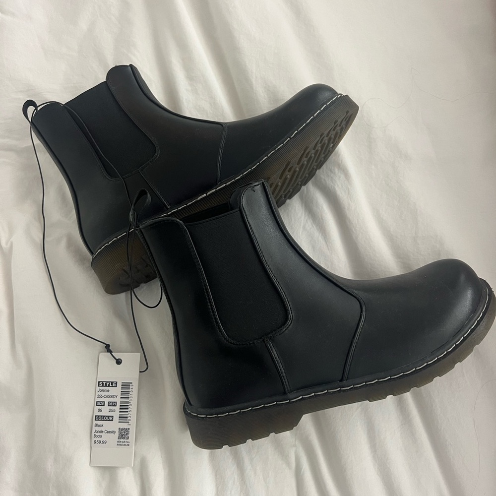 Black leather citybeach australia boots
size us womens 9 - Picture 2 of 5